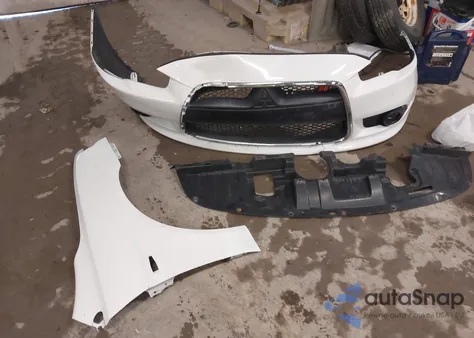 2013 Mitsubishi Lancer Ralliart z USA, uszkodzony, nr VIN JA32V6FV7DU018427